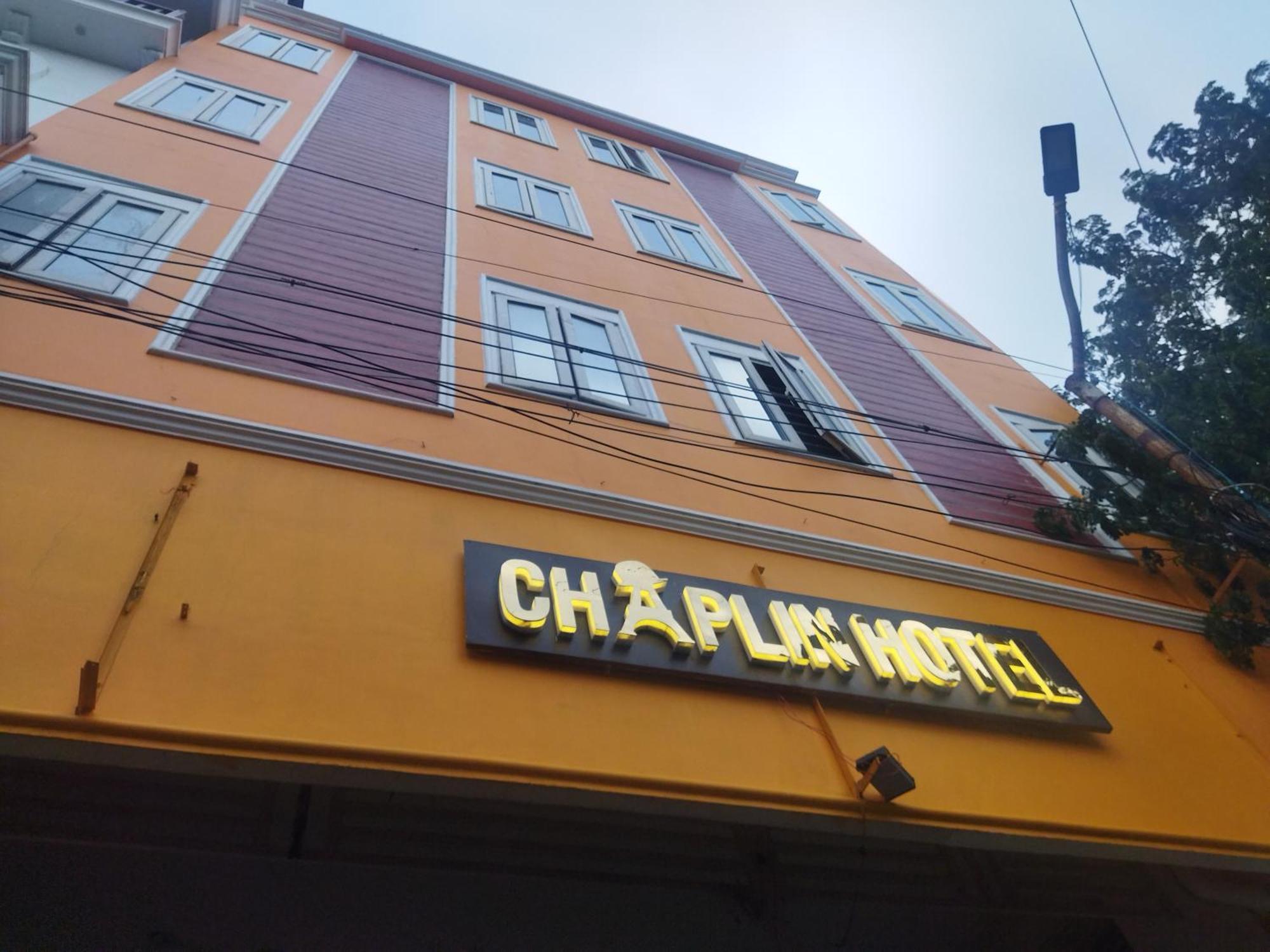 Chaplin Hotel Pondicherry Bagian luar foto